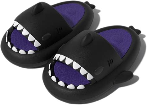 shark chanclas en español.